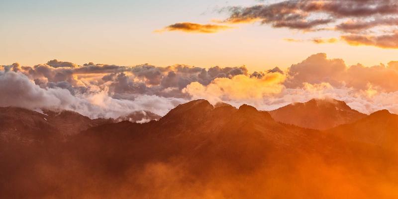 泰山尚峰47：重新定义建筑装饰材料的高端美学与卓越性能