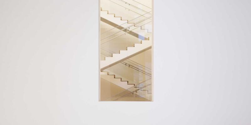 泰山尚峰97：建筑装饰新纪元，人造石与花岗岩的匠心融合