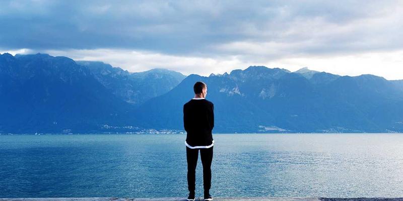 泰山尚峰9：重新定义建筑美学与人造石新标杆