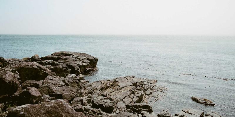 泰山尚峰前景：以创新人造石技术引领建筑装饰新浪潮